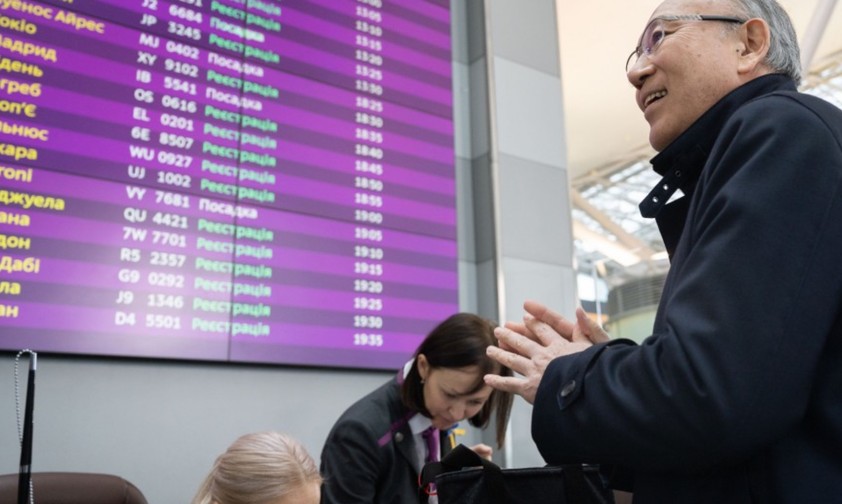 Anzeigetafel und symbolische Flugtickets: Der Airport Boryspil zeigt, dass alles funktioniert.