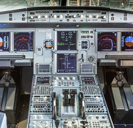 Cockpit eines Airbus A320 Neo: Was man hier tut, spürt man nicht direkt vom Flugzeug.