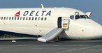 Boeing 717 von Delta nach der Landung in Charlotte: Keine Verletzten.