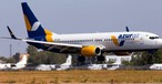 Eine Boeing 737-800 von Azur Air Ukraine:  Nach einem Jahr Pause startet die Airline mit einem neuen Namen.