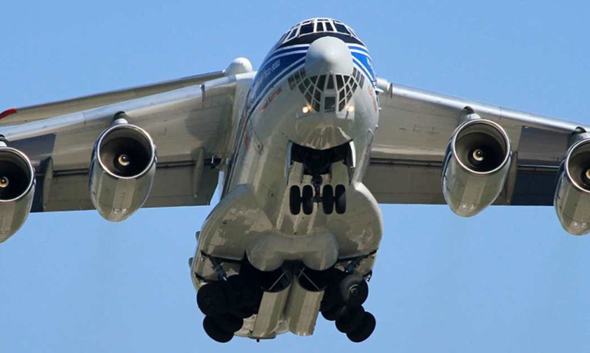 Eine Ilyushin Il-76: Im März kam es fast zu einer Kollision in der Luft.