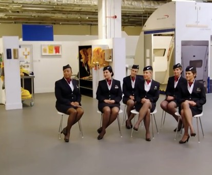 James Corden macht Dreamliner zum Party-Plane