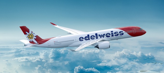 Airbus A350 von Edelweiss in neuer Bemalung. Ausgeliefert werden die sechs Flugzeuge in folgender Reihenfolge: HB-IHF, HB-IHC, HB-IHB, HB-IHA, HB-IHD und zuletzt HB-IHE.