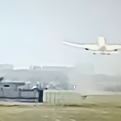 Der Moment, als die Boeing 787 abhebt: Wenig später begann sie schon wieder zu sinken.