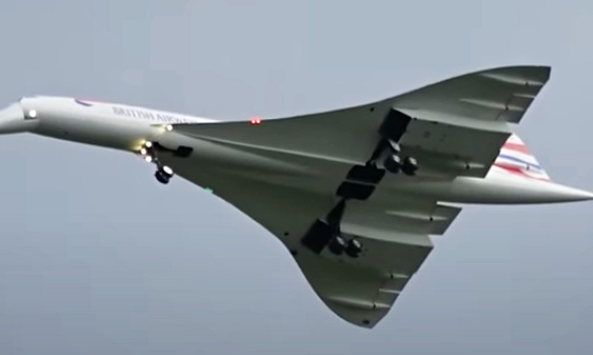 Hier fliegt die größte ferngesteuerte Concorde der Welt