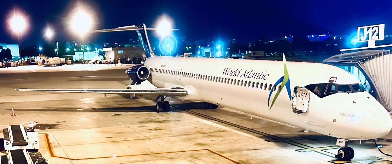 McDonnell Douglas MD-83 von World Atlantic: Die Airline hat Schulden.