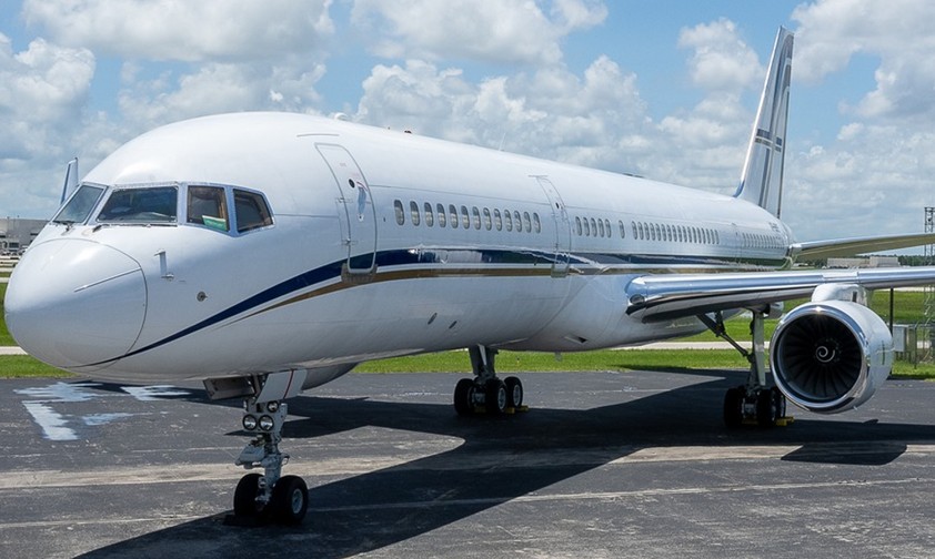 Die Boeing 757-200 mit dem Kennzeichen VP-BBE: Der Jet ...