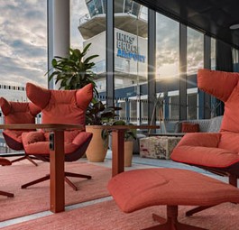 Wohnzimmer in der Lounge: Innsbruck bietet Premiumpassagieren mehr.