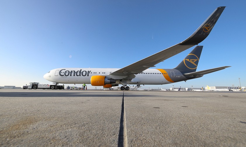 Nach der Trennung von Thomas Cook verpasste die Airline ihren Boeing 767 dann wieder ein reines Condor-Design.