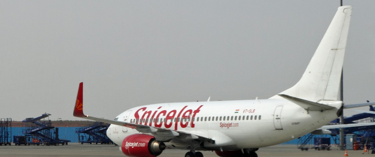 Boeing 737-700 von Spicejet in Delhi: Rollen bald Airbus-Jets daneben?