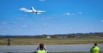 Abflug von D-ABTK in Twente am 26. April: Zwei weitere Boeing 747-400 von Lufthansa bleiben vorerst.