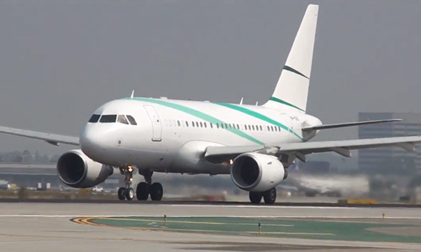 Wie lange der Nutzer brauchte, um alle Flieger zu filmen, bleibt sein Geheimnis.