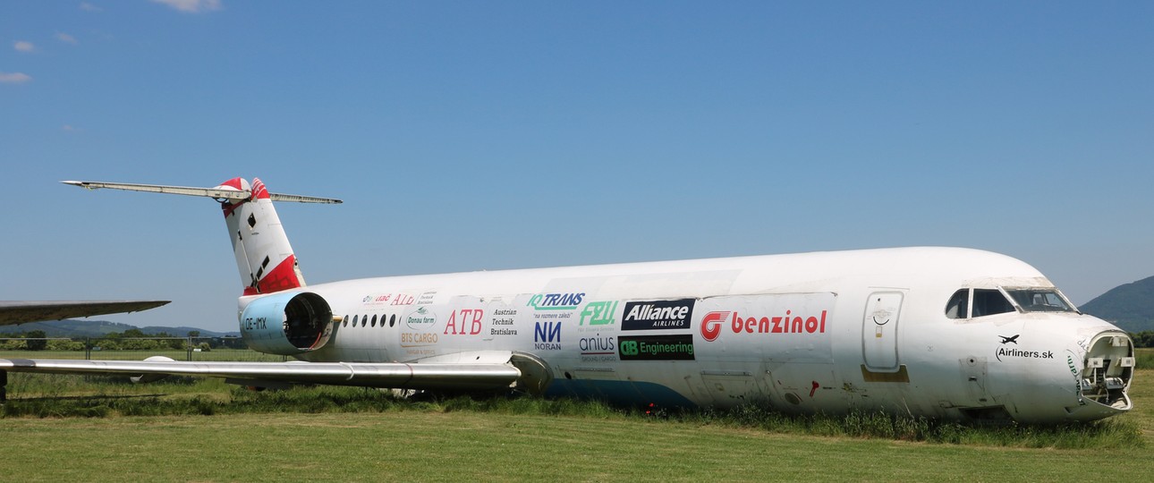 Das neueste Exponat: Eine Fokker 100, die früher für AUA flog.