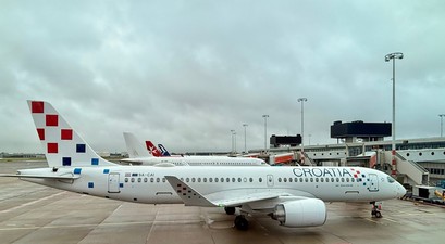 Airbus A220 von Croatia Airlines: Die Fluggesellschaft muss sparen.