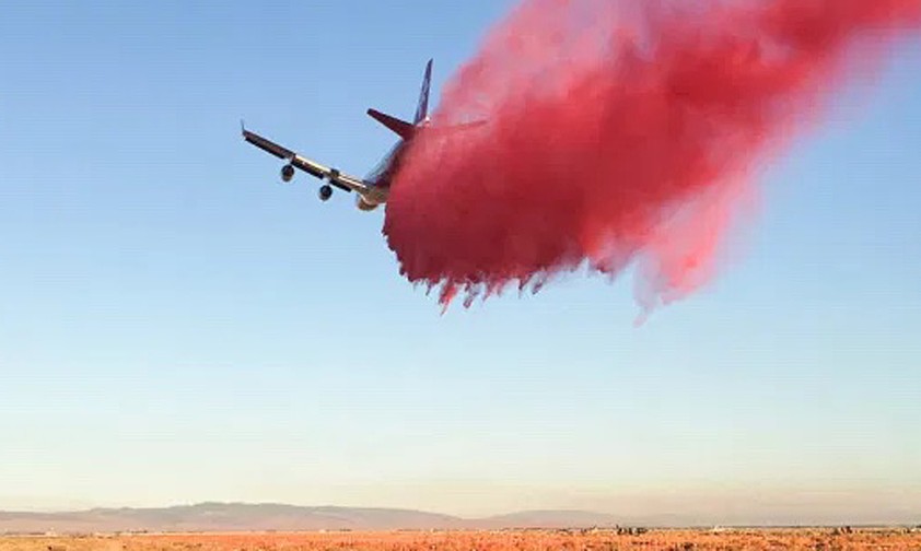 Das größte Löschflugzeug der Welt wird zum Frachter
