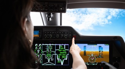 Cockoit der Phenom 300EV: Embraer rüstet das Flugzeug mit Autoland aus.