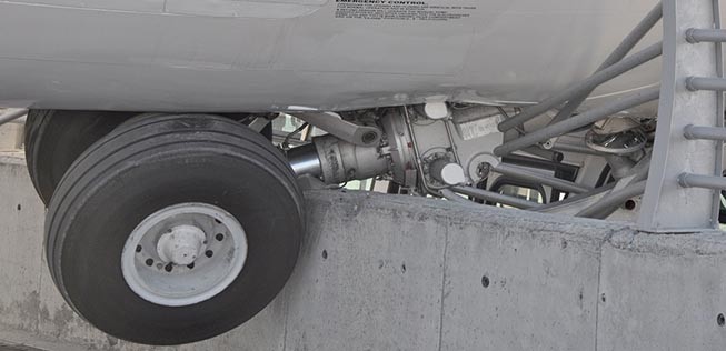 Das Bugfahrwerk des A310 wurde schwer beschädigt.