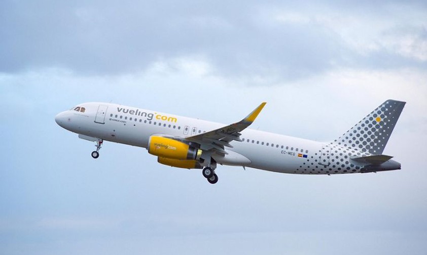 Airbus A320 von Vueling: Schwierigkeiten von Piloten beim Anflug auf Birmingham .