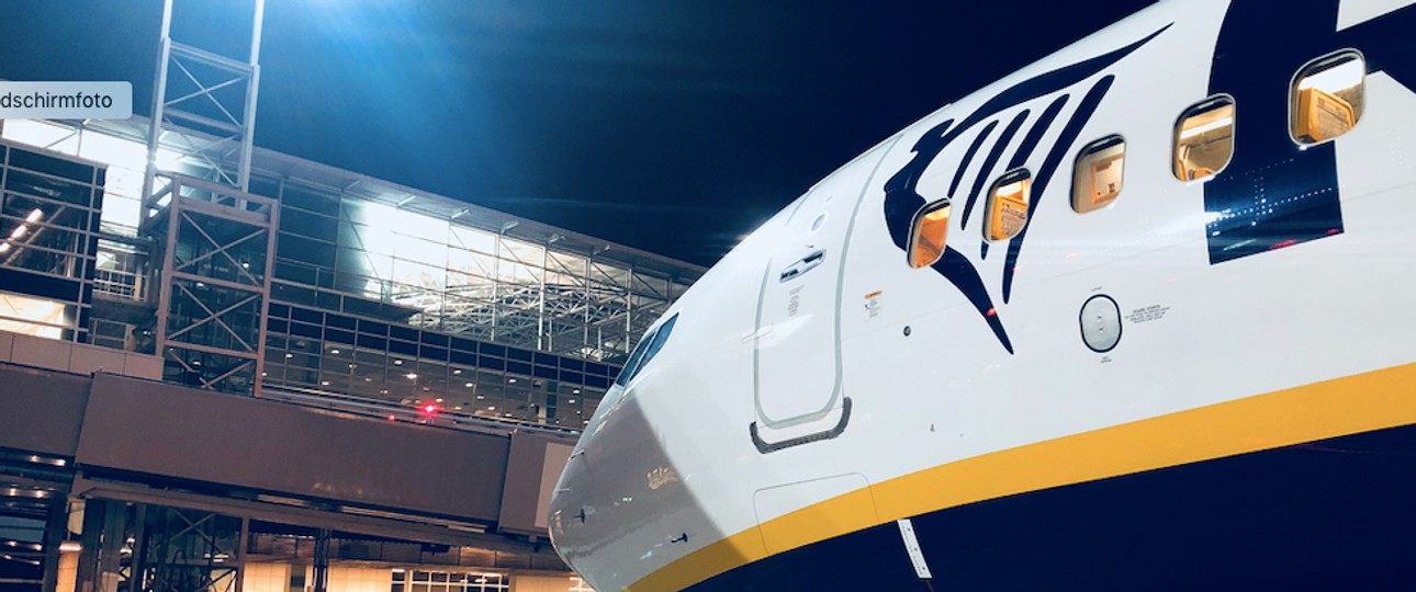 Boeing 737 von Ryanair am Gate:  Neuer Manager am Steuerhorn.