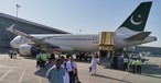 Ein Airbus A320 von Pakistan International Airlines: Die Airline muss wegen Geldmangel zahlreiche Flüge annullieren.