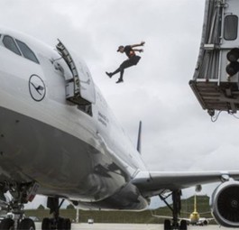Mit Saltos und waghalsigen Sprüngen den Flug erwischen