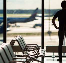 Passagier am Flughafen: Die Daten landen beim BKA.