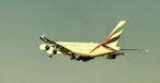 Airbus A380 von Emirates beim Start in Dubai: Bald in Berlin und Stuttgart zu sehen?