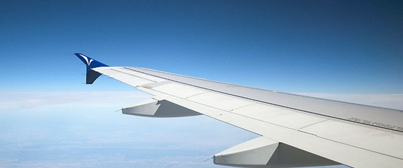 Tragfläche eines Airbus von Hamburg Airways: Die Flieger sind zurück bei der Eigentümerin in Irland.
