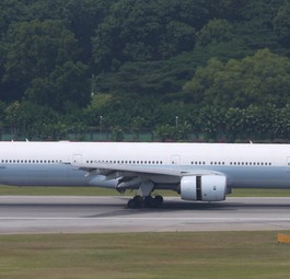 Boeing 777-300 ER von Cathay Pacific:  Musste in Hongkong heftig bremsen.
