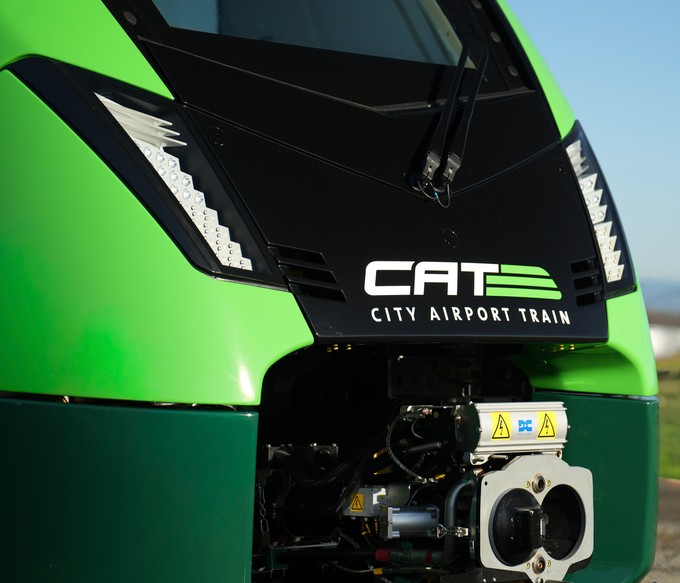 Die Lok des neuen CAT City Airport Train. Die Züge stammen von Stadler Rail.