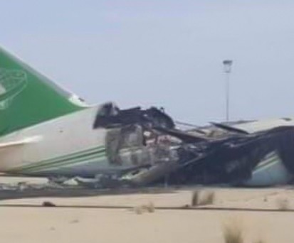 Zerstörtes Wrack der Antonov An-124 in Tripolis: Der Transporter ist für Libyan Arab Air Cargo geflogen.