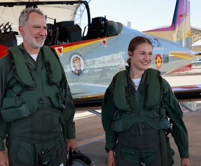 König Felipe VI. und Prinzessin Leonor: Flogen gemeinsam.