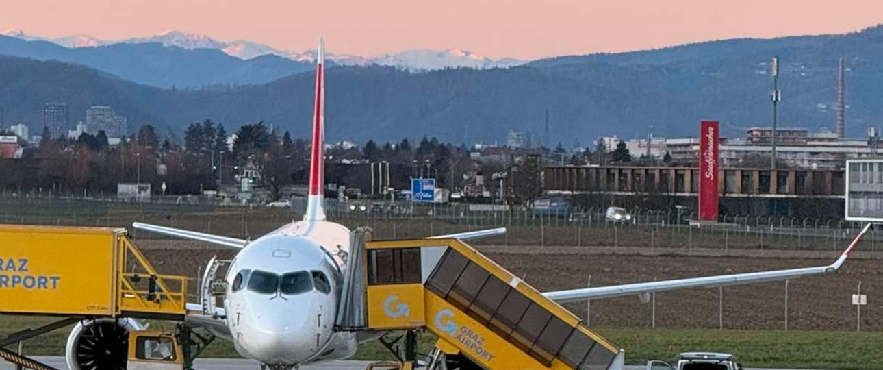 Der Airbus A220 von Swiss in Graz: Tragischer Zwischenfall.