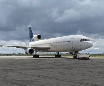 Die Lockheed L-1011 Tristar wird geschleppt: Aber hebt sie auch wieder ab?