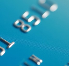 Kreditkarte: Verursacht in Deutschland bald keine zusätzlichen Gebühren mehr.