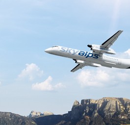 Dash 8 in den Farben von Sky Alps: Erstflug in Sicht.