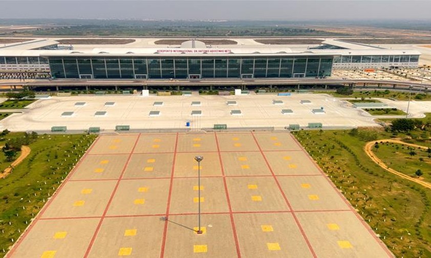 Der neue Flughafen Luandas heißt António Agostinho Neto International Airport.