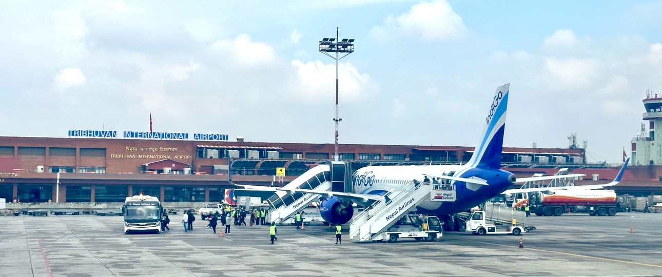 Flughafen Kathmandu: Nichts geht mehr.