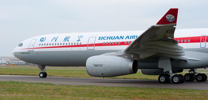 Airbus A330 von Sichuan Airlines: Die Chinesen fliegen unter der fünften Freiheit von Chengdu über Prag nach Zürich.