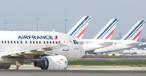 Flieger von Air France: Die Airline will ihre Inlandsflüge kompensieren.