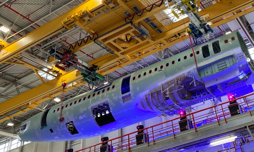 Ein Airbus A321 XLR? Nein. Bei der Eröffnung der XLR-Ausrüstungshalle ...