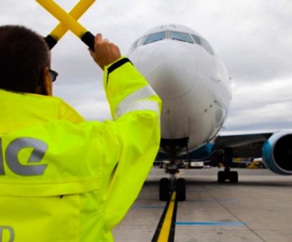 Arbeiter am Flughafen Wien: Finanzmanager haben bald noch mehr zu sagen.