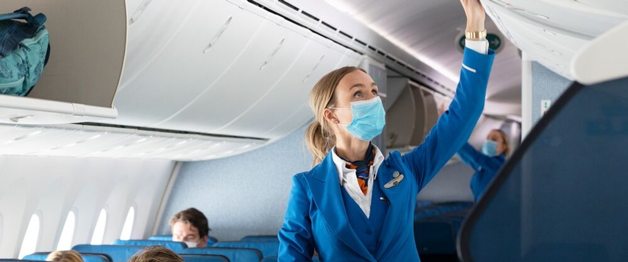 Flugbegleiterinnen von KLM: Fühlen sich nicht sicher.