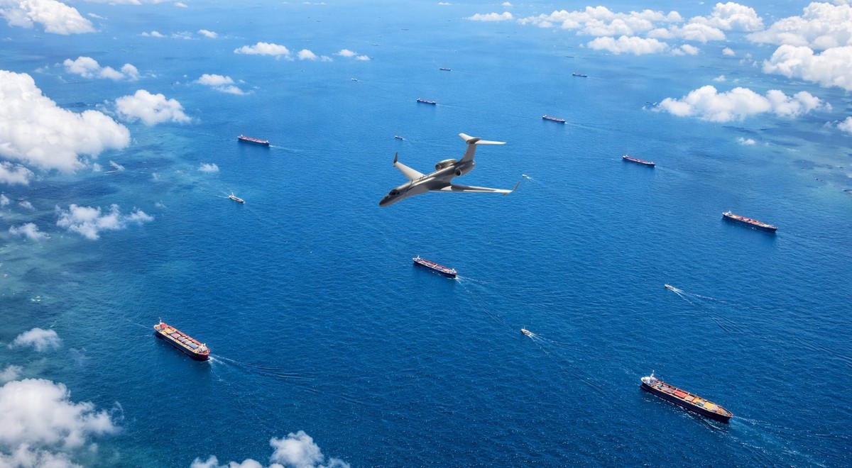 Gulfstream G550 MSA über dem Meer (Montage): Singapur setzt auf den US-Flieger.