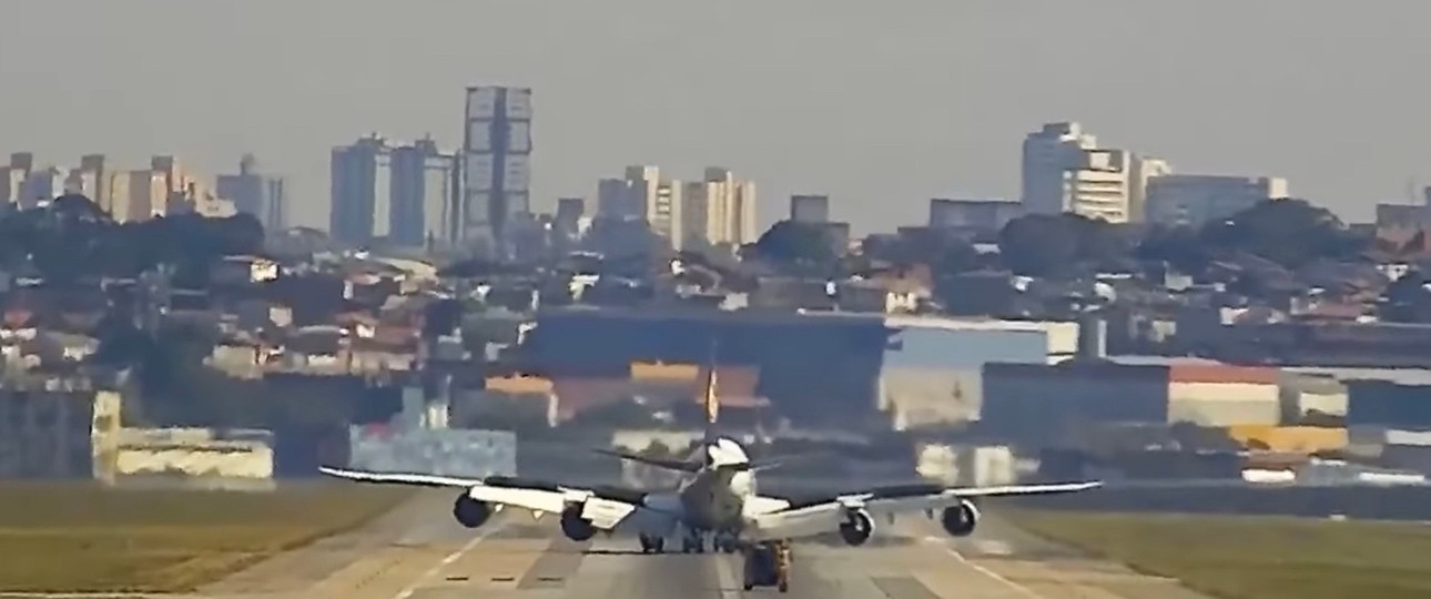 Die Boeing 747-8 nach der Landung in São Paulo: Der Loste fragte nach dem Grund für den Mayday-Ruf.