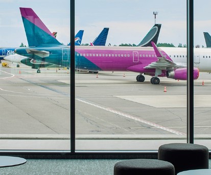 Wizz-Air-Jet, aufgenommen aus dem Flughafen Vilnius: Die Ungarn stocken auf.