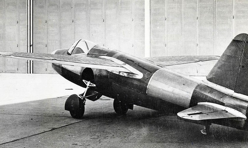 Heinkel He 178: Das erste Düsenflugzeug der Welt nutzte ein HeS-3-Triebwerk, das Joachim Pabst von Ohain entwickelte. Den Erstflug absolvierte der Jet 1939 kurz vor Ausbruch des Zweiten Weltkriegs.