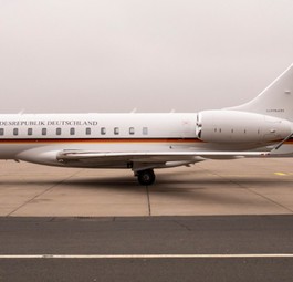 Der erste der drei Bombardier Global 6000 der Flugbereitschaft: Der Jet...