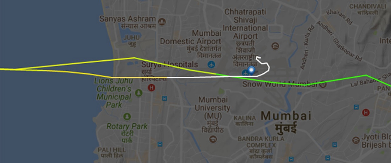 Kurs von Flug SQ422: Im ersten Anlauf Richtung Juhu abgedreht, dann korrigiert.