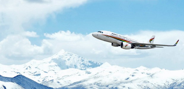 Airbus A319 von Tibet Airlines: Flug über den Himalaya nach Nepal.